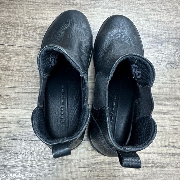 Ecco~Women’s~Black Pebbled Leather Pull On Chelsea Style Bootie~Size 37/6-6.5 - Picture 6 of 9